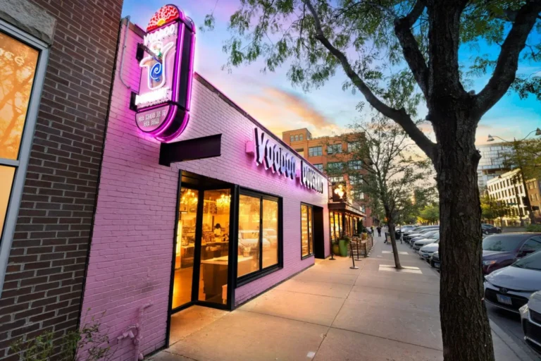 Voodoo Doughnut Fulton Market 2025| Unique & Tasty Donuts